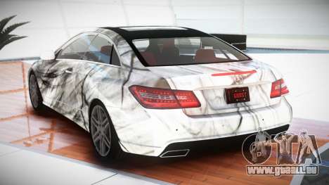 Mercedes-Benz E500 RT-Z S1 pour GTA 4