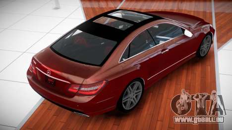 Mercedes-Benz E500 RT-Z pour GTA 4