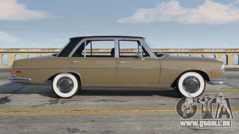 Mercedes-Benz 300 SEL Sandal