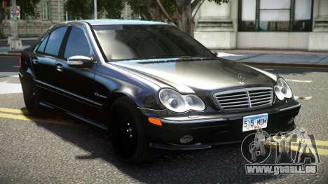 Mercedes-Benz C32 AMG SN V1.1 pour GTA 4