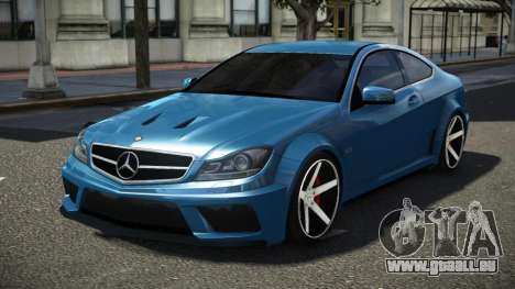 Mercedes-Benz C63 AMG WR V1.1 pour GTA 4