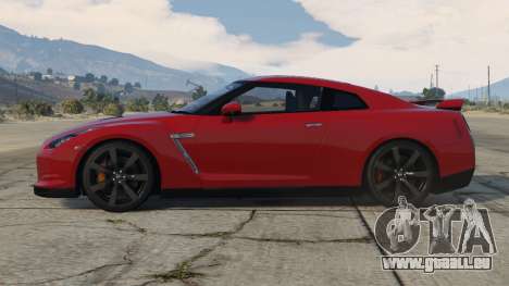 Nissan GT-R (R35) Carnelian