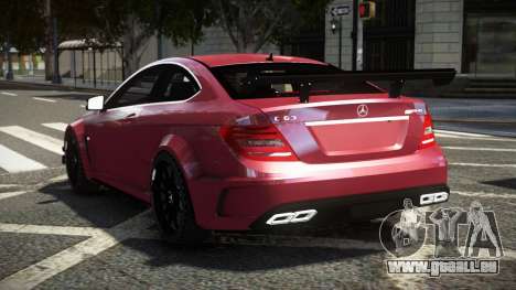 Mercedes-Benz C63 X-Tuning pour GTA 4