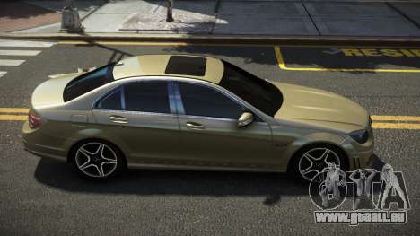 Mercedes-Benz C63 AMG R-Style pour GTA 4