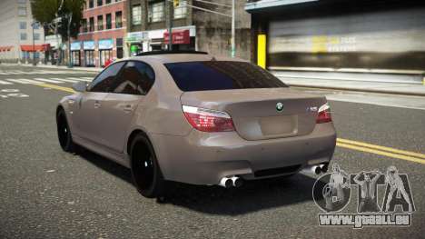 BMW M5 E60 D-Style V1.0 pour GTA 4
