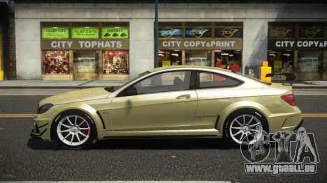 Mercedes-Benz C63 AMG R-Tune pour GTA 4