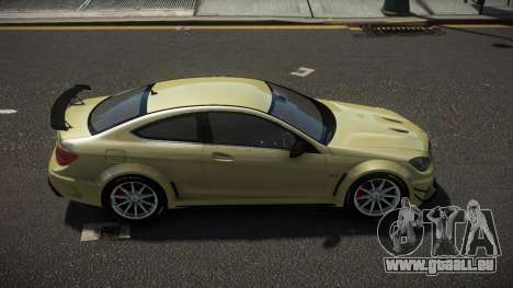 Mercedes-Benz C63 AMG R-Tune pour GTA 4