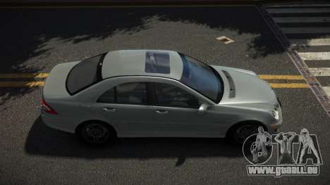 Mercedes-Benz C32 AMG V2.0 pour GTA 4