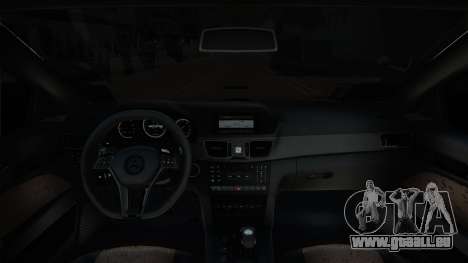 Mercedes-Benz E63 AMG Red pour GTA San Andreas