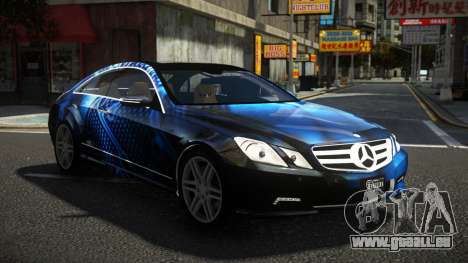Mercedes-Benz E500 L-Sport S9 für GTA 4