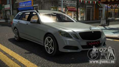 Mercedes-Benz E-Class Estate V1.0 pour GTA 4