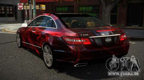 Mercedes-Benz E500 L-Sport S13 pour GTA 4