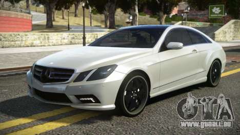 Mercedes-Benz E500 G-Style für GTA 4