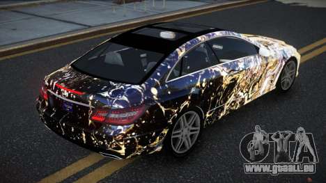 Mercedes-Benz E500 HR S12 pour GTA 4