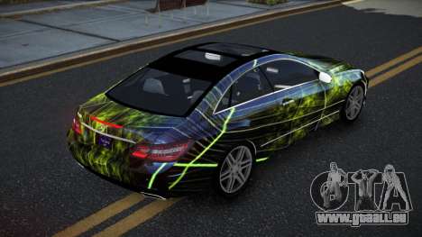 Mercedes-Benz E500 HR S7 pour GTA 4