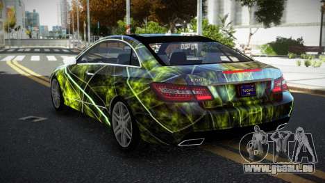 Mercedes-Benz E500 HR S7 pour GTA 4