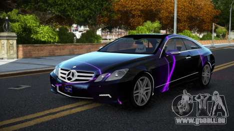 Mercedes-Benz E500 HR S11 pour GTA 4