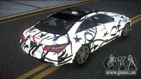 Mercedes-Benz E500 HR S1 pour GTA 4