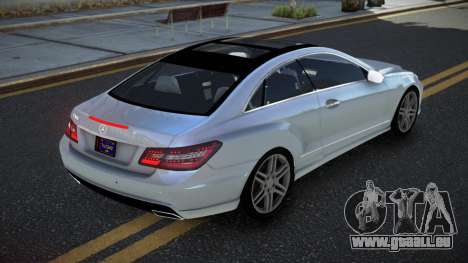 Mercedes-Benz E500 HR pour GTA 4