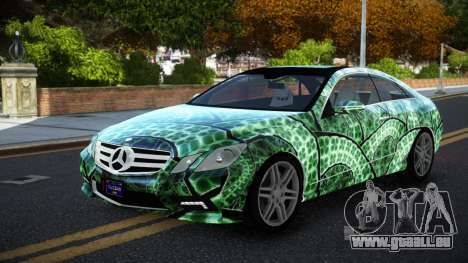 Mercedes-Benz E500 HR S6 pour GTA 4