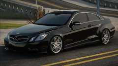 Mercedes Benz E500 Coupe pour GTA San Andreas