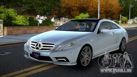 Mercedes-Benz E500 HR pour GTA 4