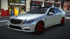 Mercedes-Benz E63 AMG HT pour GTA 4