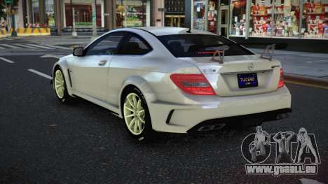 Mercedes-Benz C63 AMG DG pour GTA 4