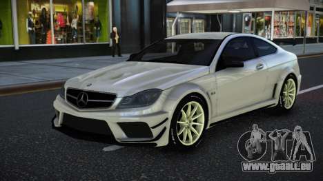 Mercedes-Benz C63 AMG DG pour GTA 4